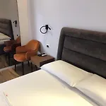 Skanderbeg Square Center Apartment Tirana