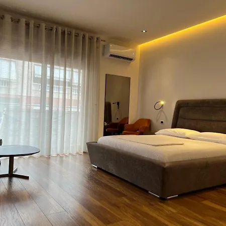 아파트 Skanderbeg Square Center 티라나