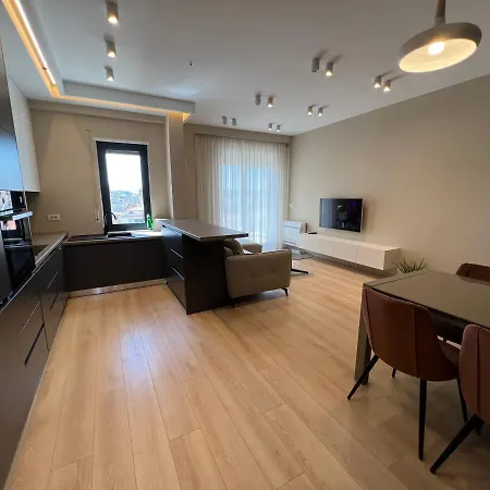 Skanderbeg Square Center * Tiran