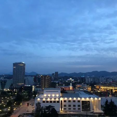 Apartamento Skanderbeg Square Center *