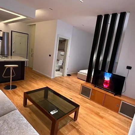 Skanderbeg Square Center Apartman