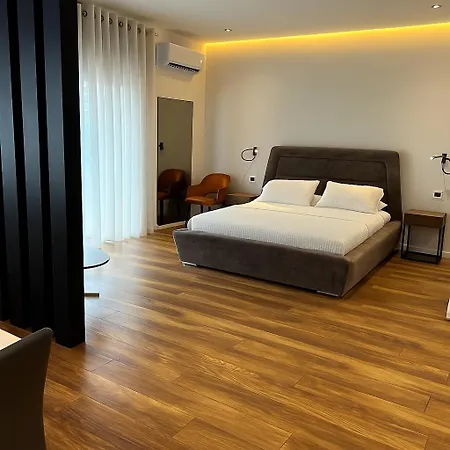 Apartamento Skanderbeg Square Center *