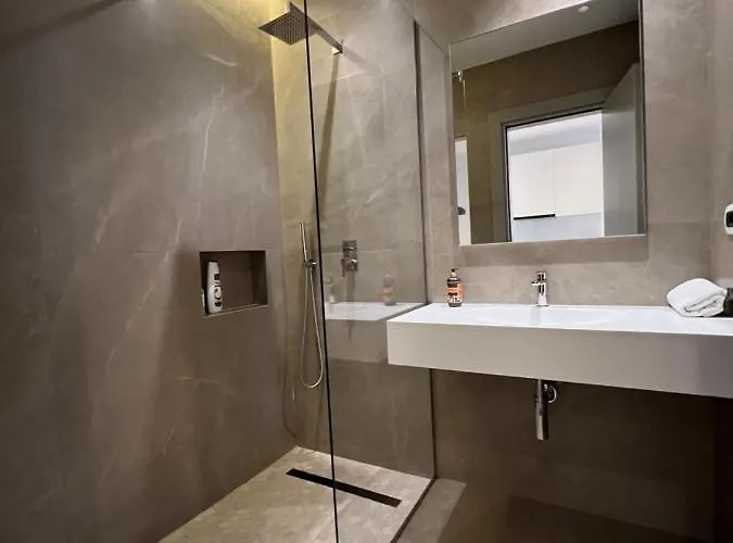 Skanderbeg Square Center