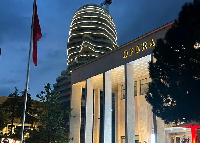 アパート Skanderbeg Square Center ティラナ