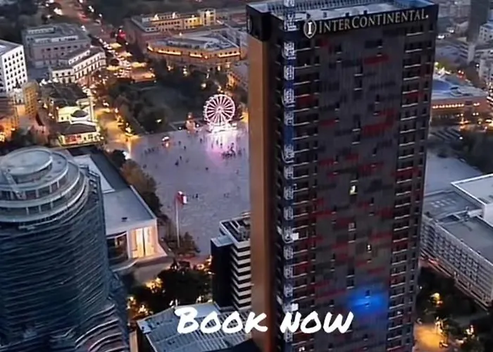 Skanderbeg Square Center * 地拉那