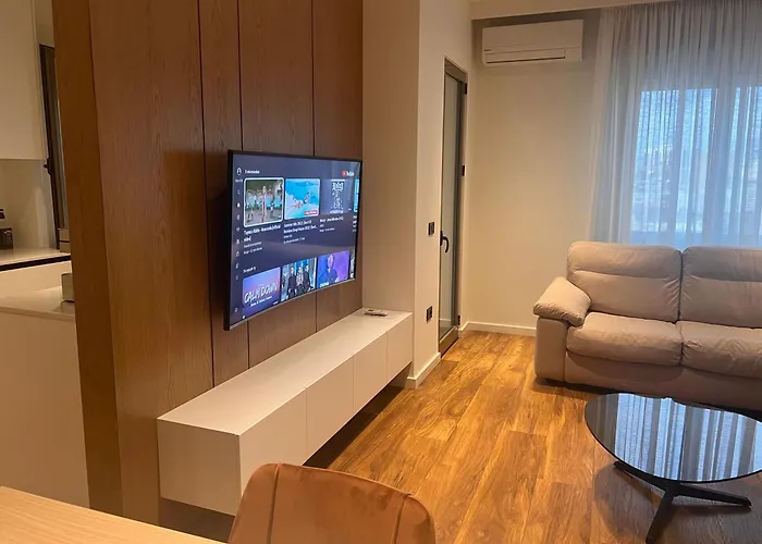 Skanderbeg Square Center 公寓 *